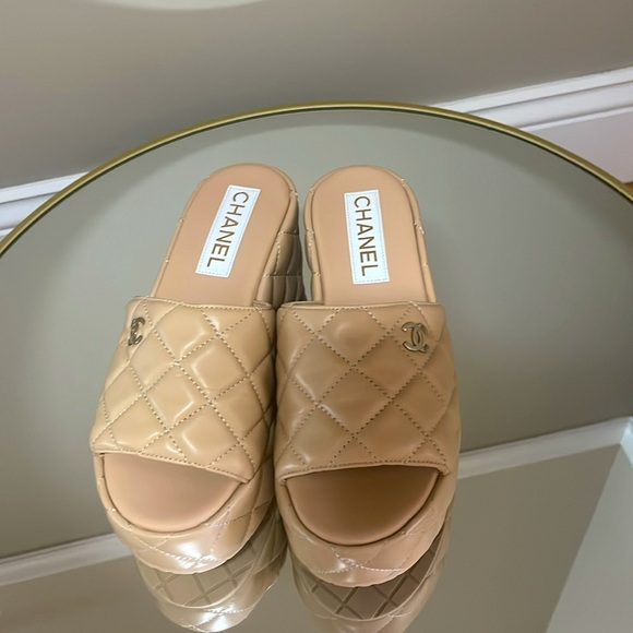 CHNEL Quilted Leather CC interlocking logo platform mules sz 36 - Picture 6 of 17